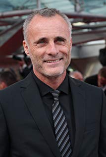 Timothy V Murphy